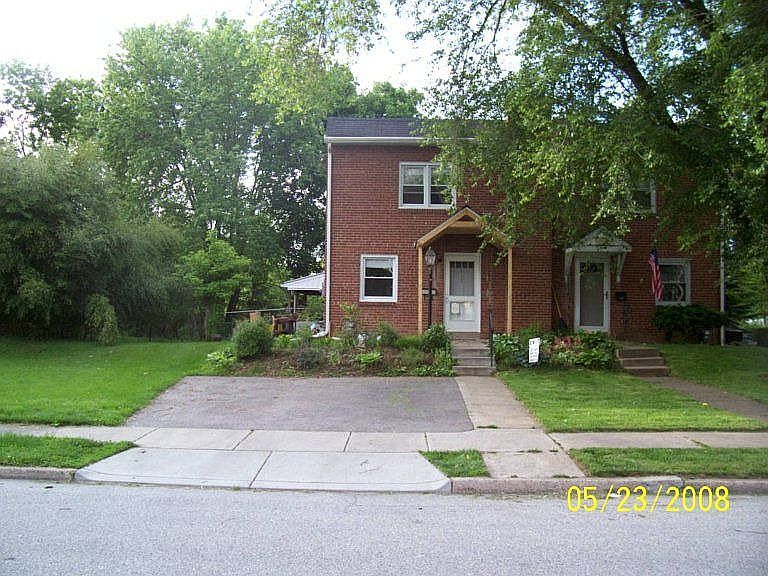 111 Gordon Front