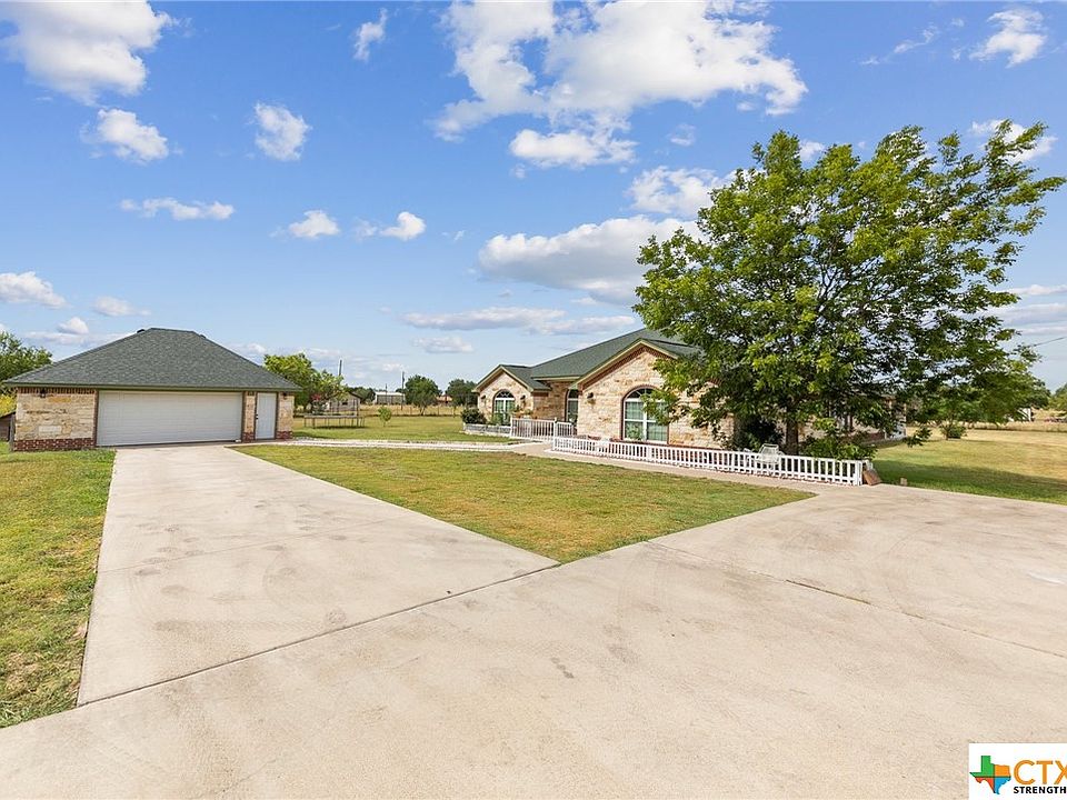 1st image of 593 Shaw Ln