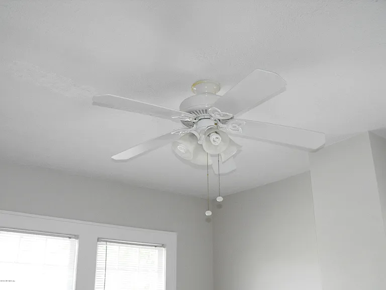 756 Stockton St — Photo 32