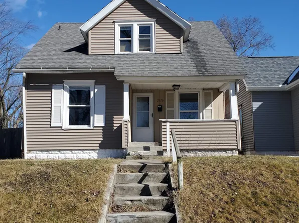 2126 Chapin St, South Bend, IN 46613