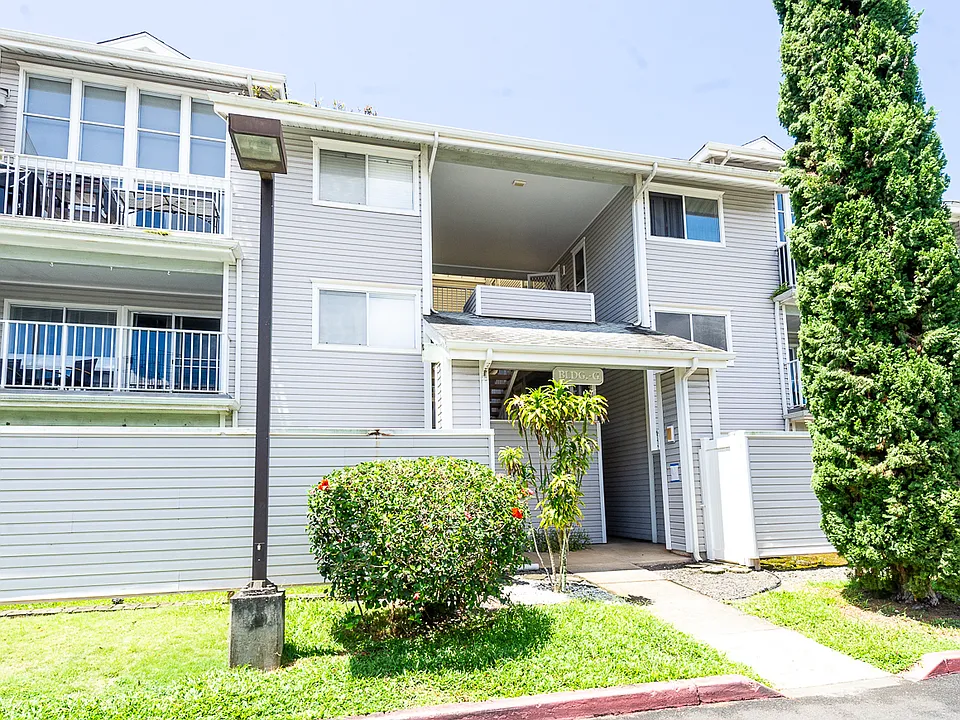 95-270 Waikalani Dr #G303