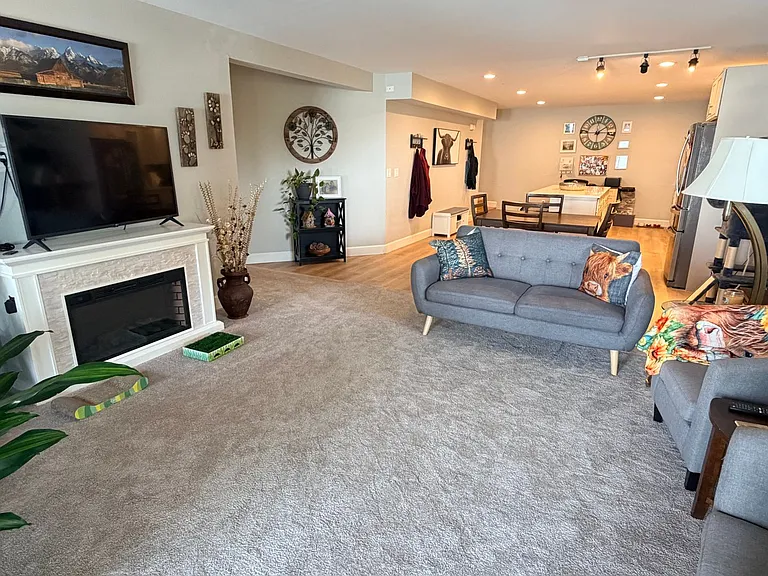 2637 Afton Pl NE — Photo 33
