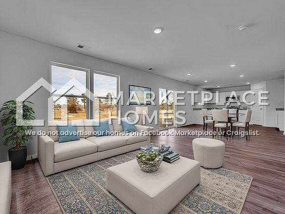 3rd image of 327 Orchid Ln