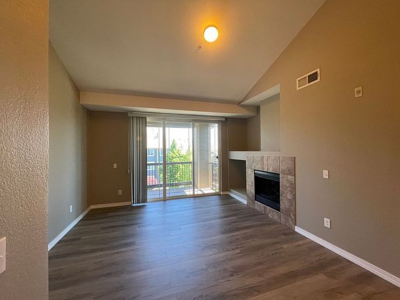5th image of 2133 Krisron Rd Unit A-302