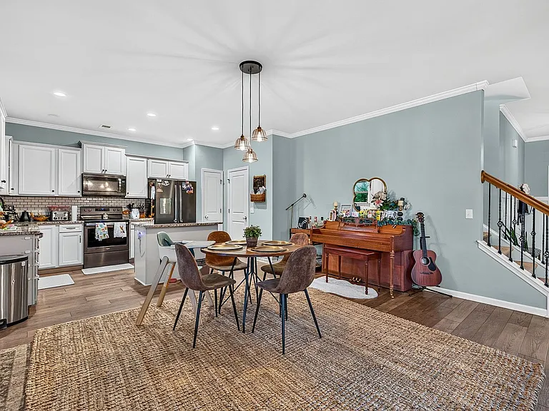 2657 Doubletree Ct — Photo 9