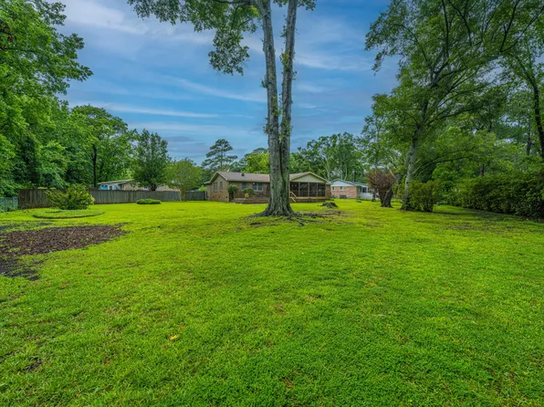 11 Edenwood Ct, Charleston, SC 29407