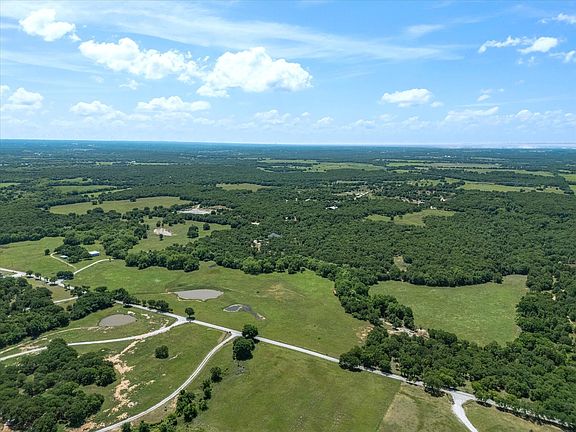 4th image of 600 County Road 1790