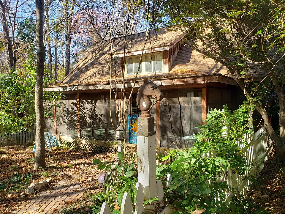 1515 Twisted Oak Dr
