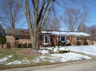 522 Isle Royale Rd, Galesburg, IL 61401