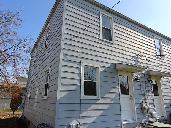3rd image of 1427 N Star Ave