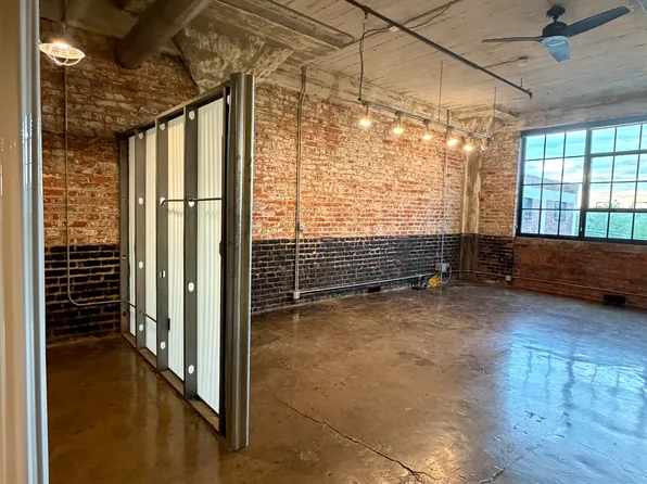 201 Hull St APT 41, Richmond, VA 23224
