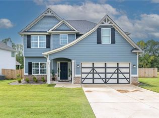 2071 Blue Beak Rd, Opelika, AL 36804
