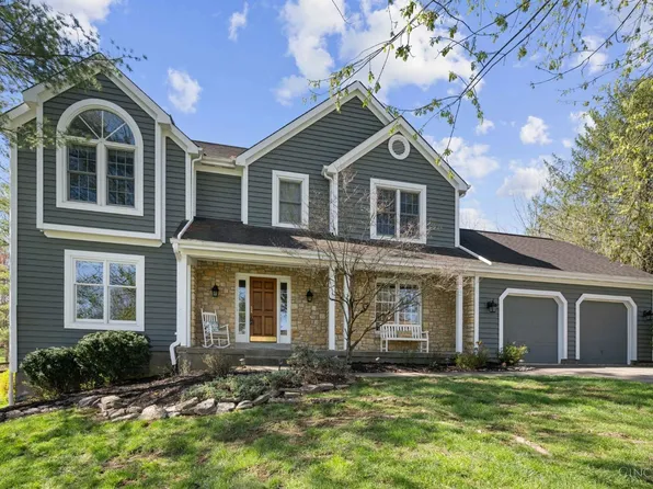 9221 Applecrest Ct, Cincinnati, OH 45242