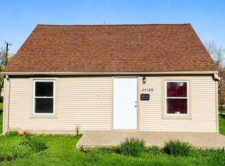 24100 Berry Ave, Warren, MI 48089