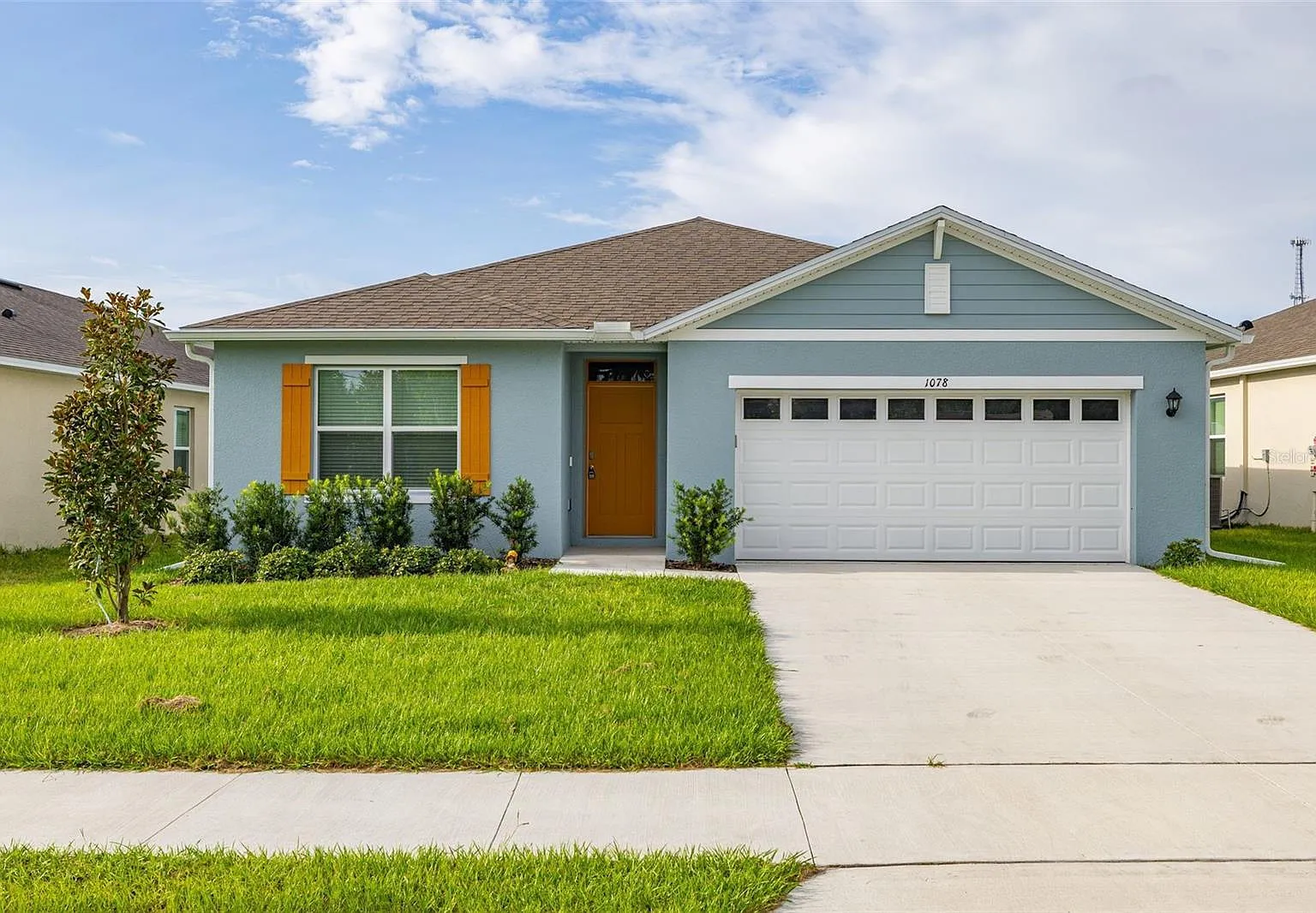 4 bed, 2.0 bath, 1828 sqft, $2,250 — Photo 1