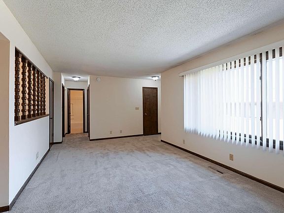 4th image of 5230 Prescott Ave