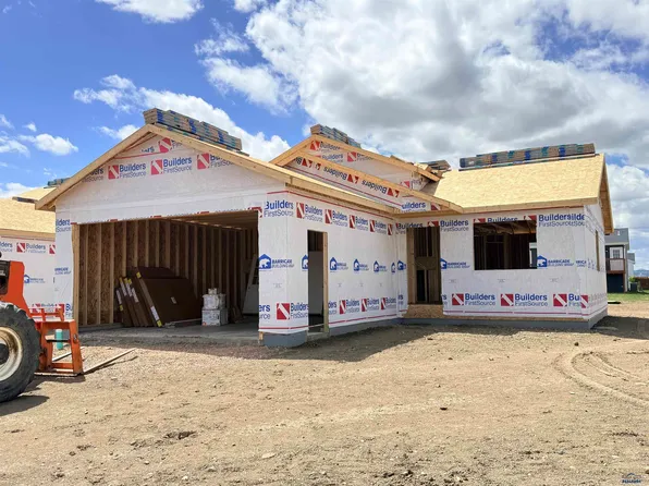 4093 McIntosh Ln, Rapid City, SD 57703