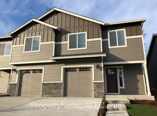 16989 University Ave, Sandy, OR 97055