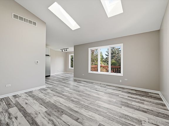5th image of 306 Conley Dr