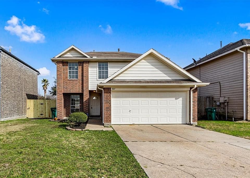1st image of 807 Whelton Drive