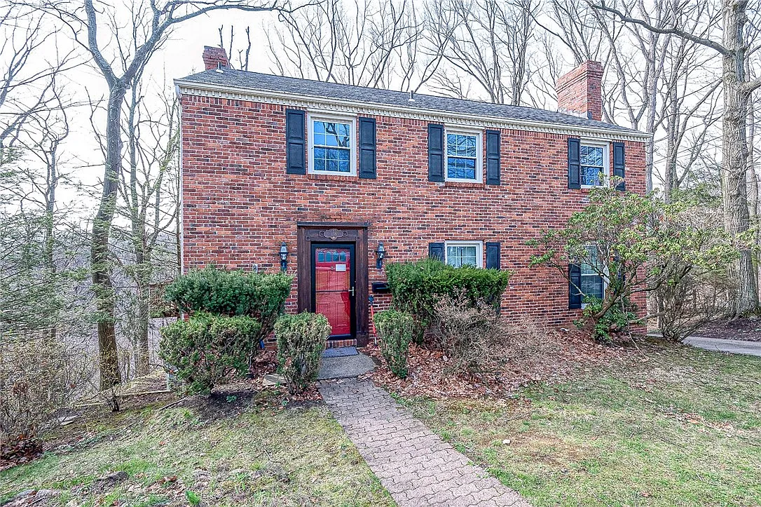 138 Timberlane Dr photo 1