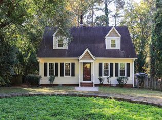 3225 Oxford Dr, Durham, NC 27707