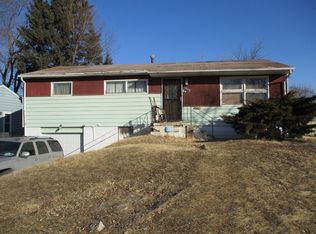 3656 Ernst St, Omaha, NE 68112