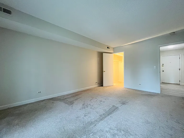 520 Biesterfield Rd #117 — Photo 8