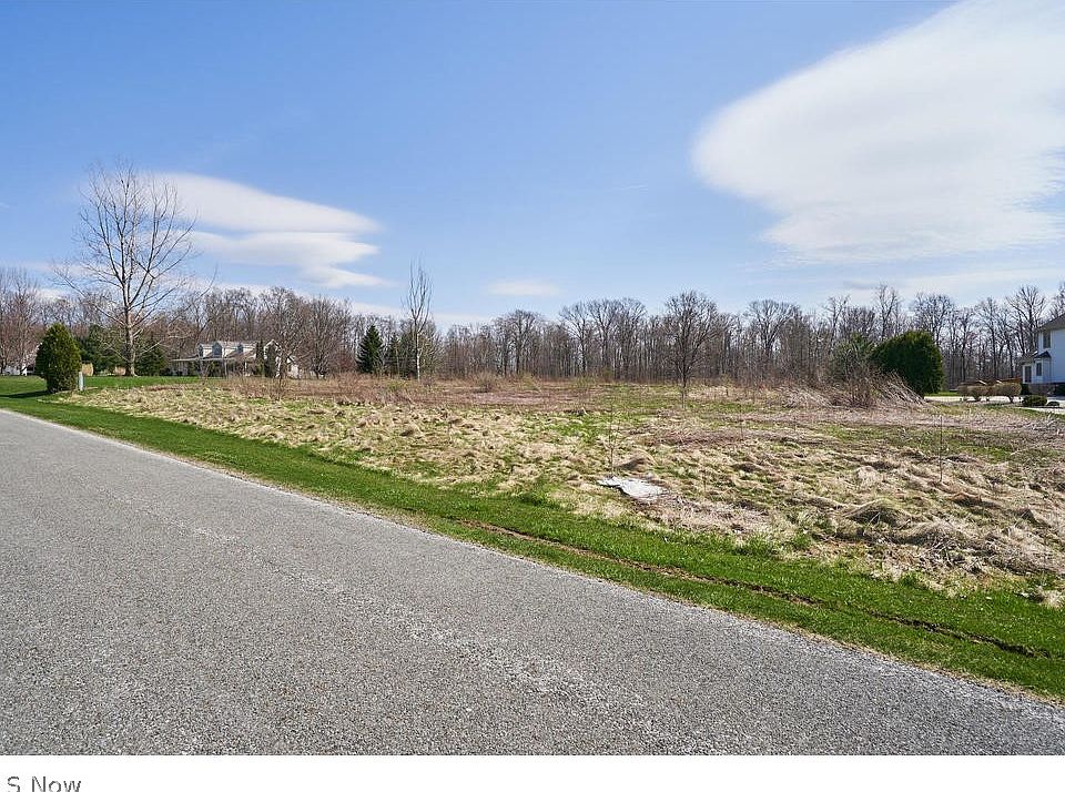 2nd image of Winterberry Ln