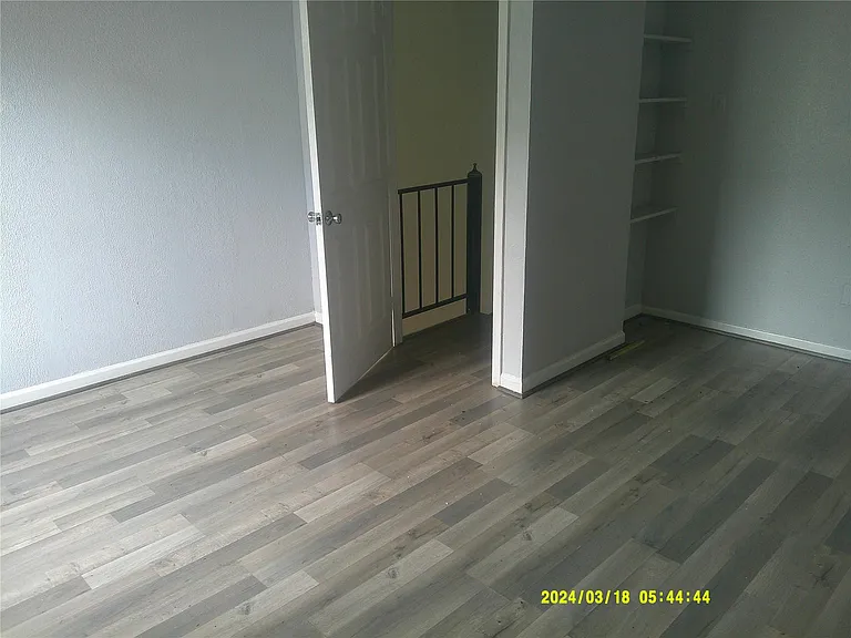 12411 W Village Dr #D — Photo 6