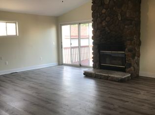 26200 Blumfield St, Roseville, MI 48066