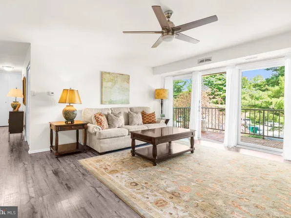 105 Drummers Ln, Wayne, PA 19087