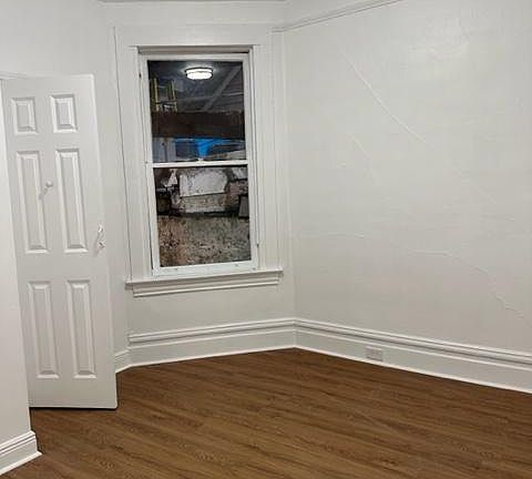 5th image of 176 Valparaiso St #176A