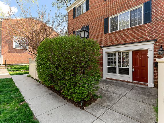 3rd image of 1227 N Van Dorn St