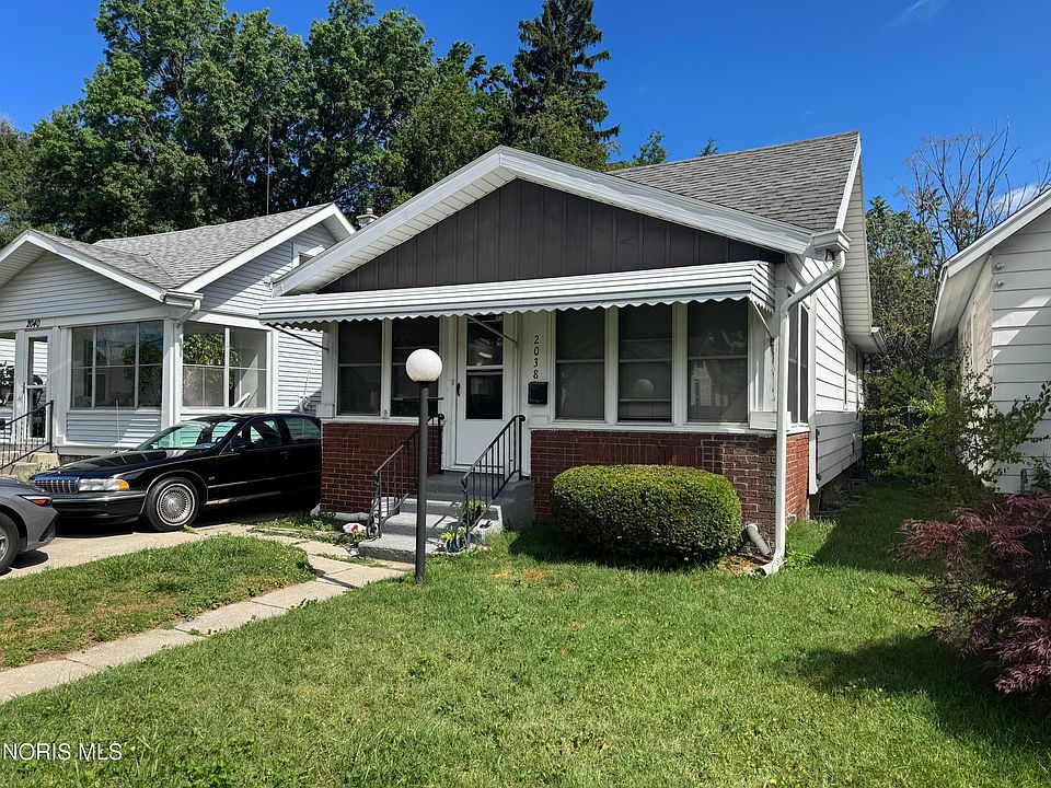 2nd image of 2038 Fairfax Rd