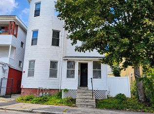 19 Perry Ave, Worcester, MA 01610
