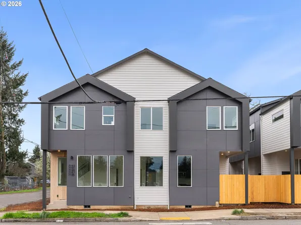 7193 SE Crystal Springs Blvd #8, Portland, OR 97206
