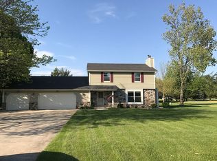 N71W27022 Meadow Wood Ln, Lisbon, WI