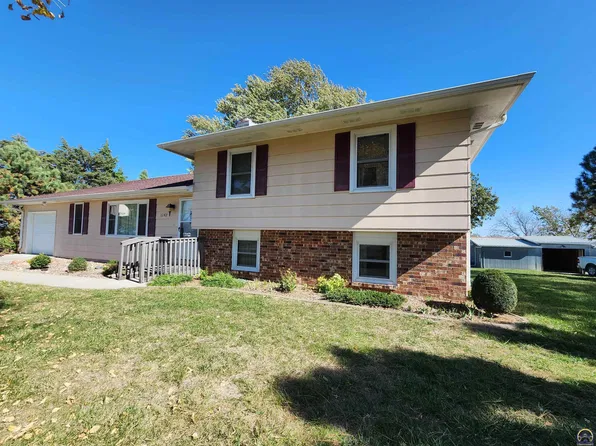 1282 Road K, Emporia, KS 66801