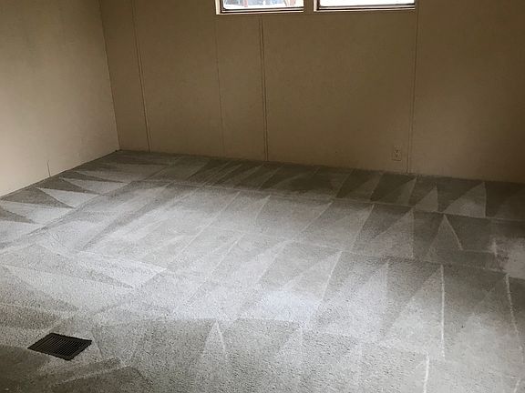 5th image of 508 Wood Dr