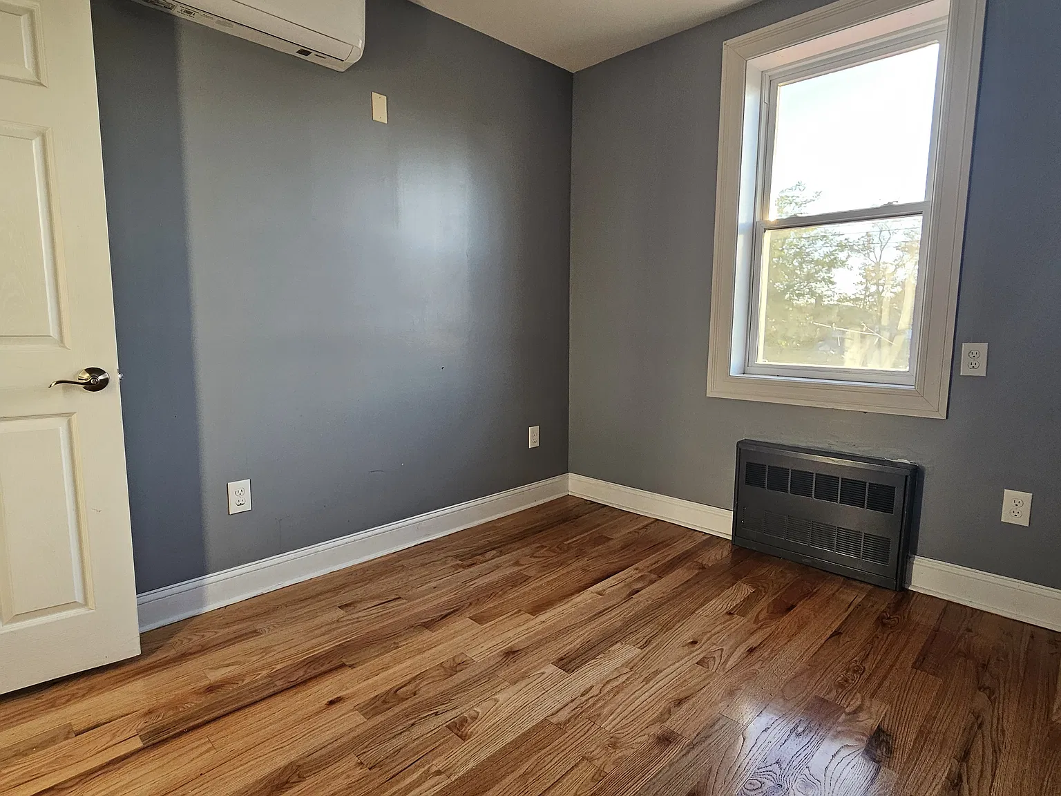 1405 East 93rd Street — Photo 4