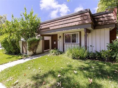 10426 Larwin Ave, Chatsworth, CA, 91311