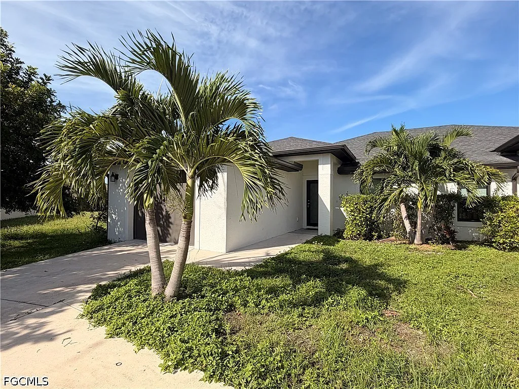 3 bed, 2.0 bath, 1248 sqft, $1,700 — Photo 2