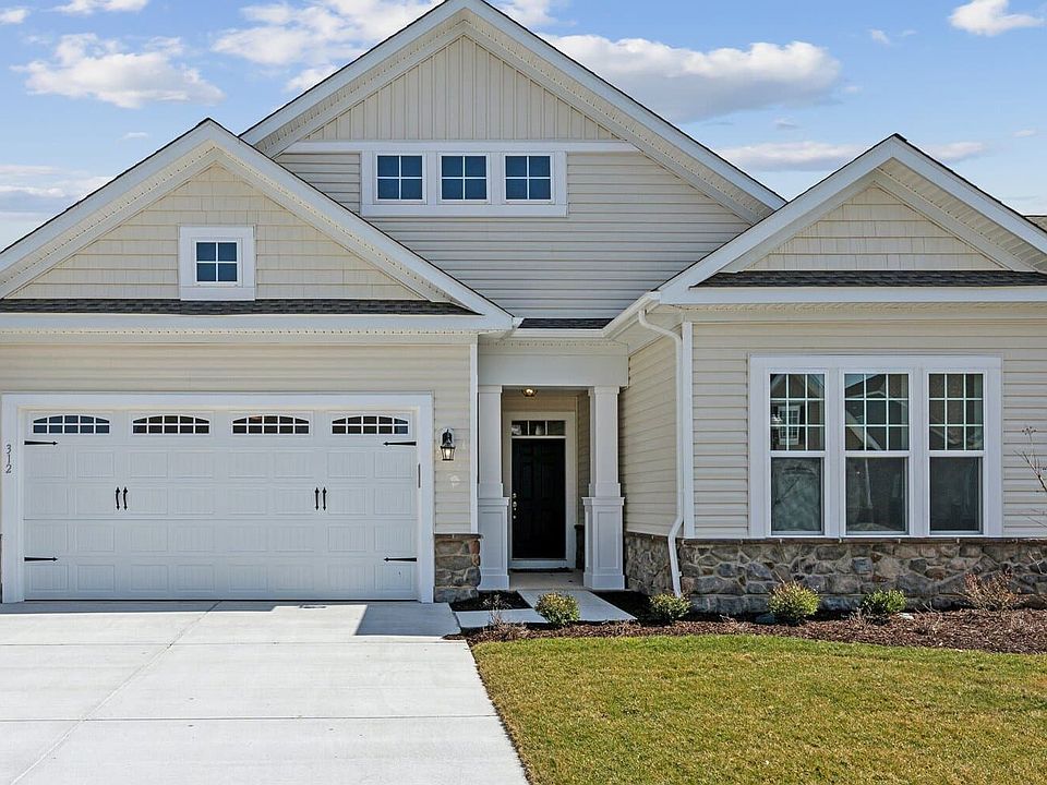 The exterior of the Monet on homesite 983 at Heritage Shores by Brookfield Residential.