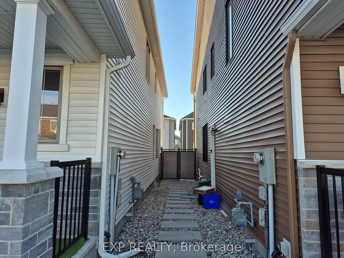 Building Photo - 708 Perseus Ave