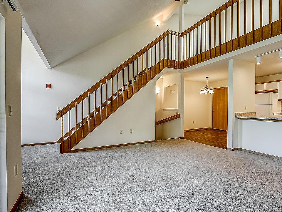 1st image of 5109 Windward Ct #6