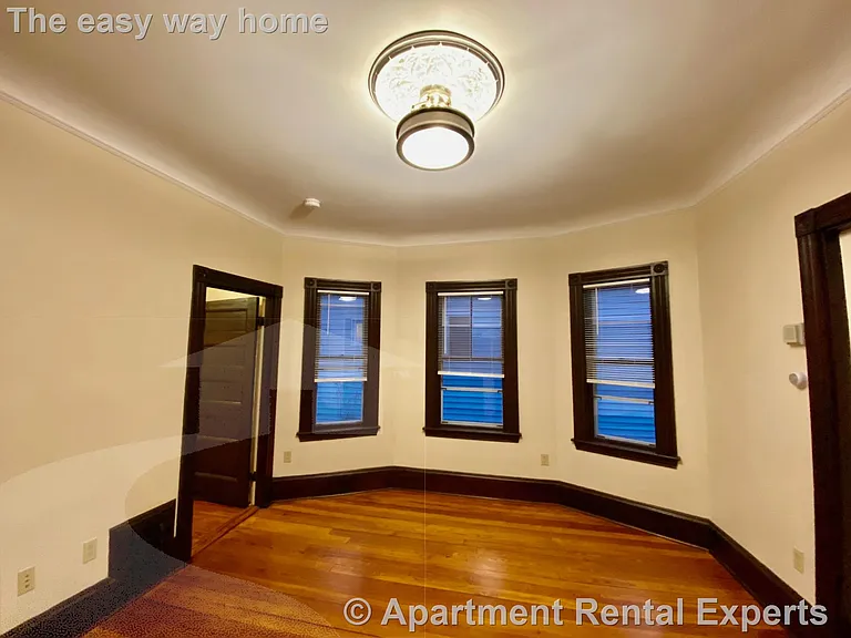 11 Lesley Ave #2 — Photo 7
