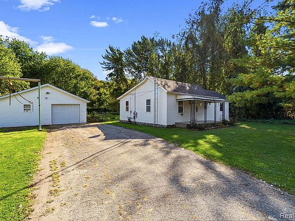 2nd image of 2686 Goodells Rd