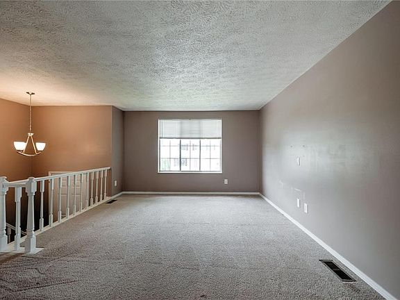 4th image of 11631 E Whidbey Dr