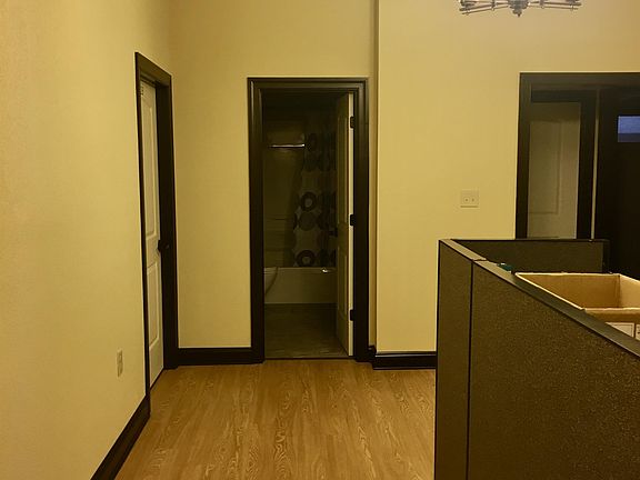5th image of 122 Cornerstone St #B